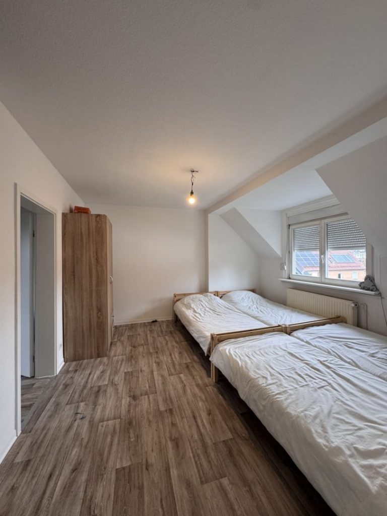 1 Stock Schlafzimmer