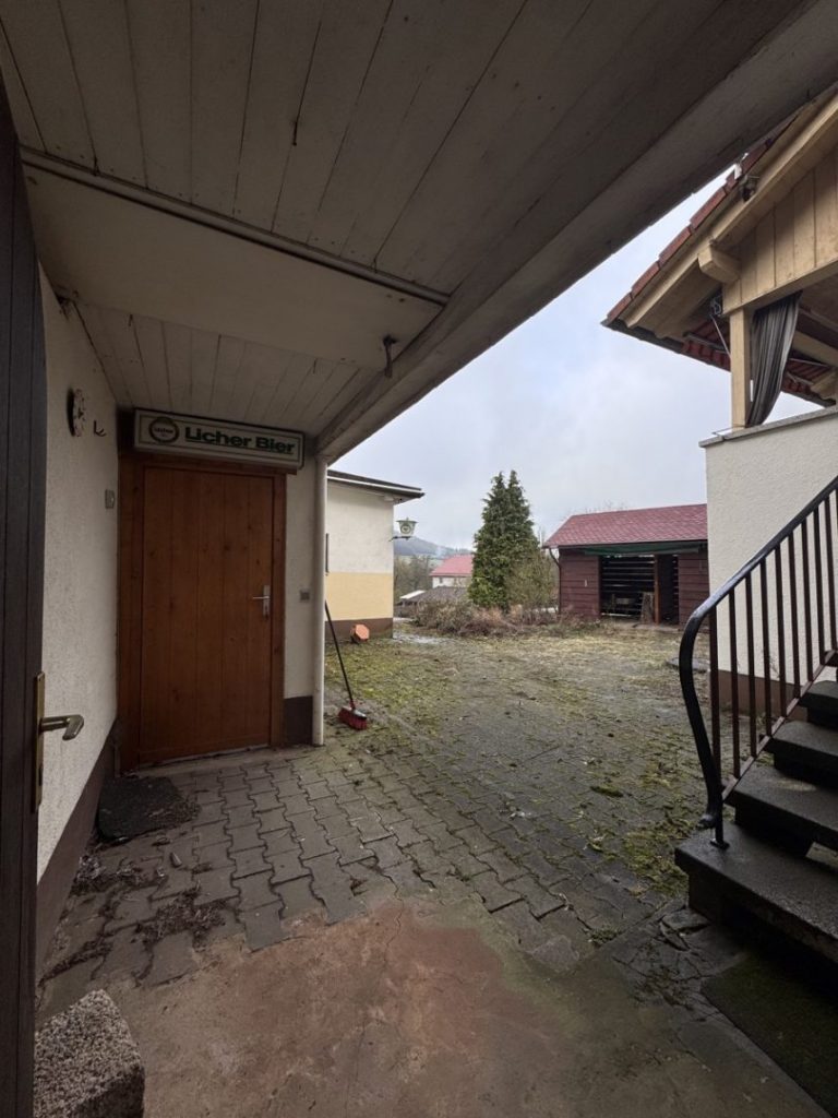 Innenhof - Hobbyraum Zugang