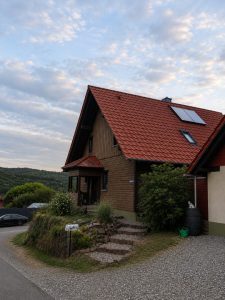 Hausansicht Seite
